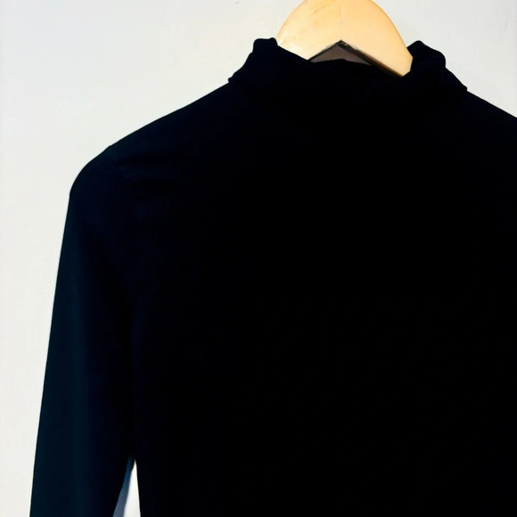 H&M black turtleneck sweater | Soft classic knit * - Picture 3 of 10